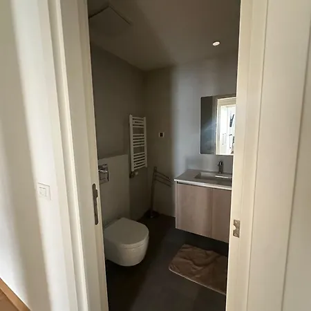 Bw Parkview Riverside Apartment *