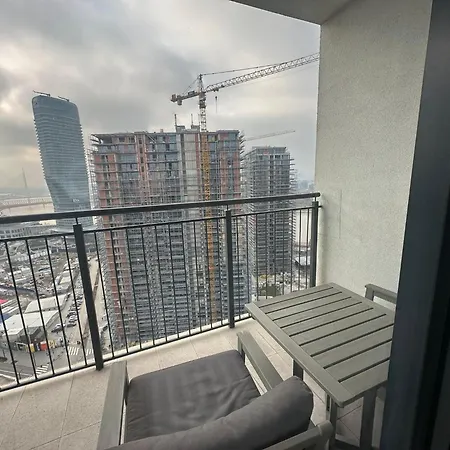 Bw Parkview Riverside Apartment